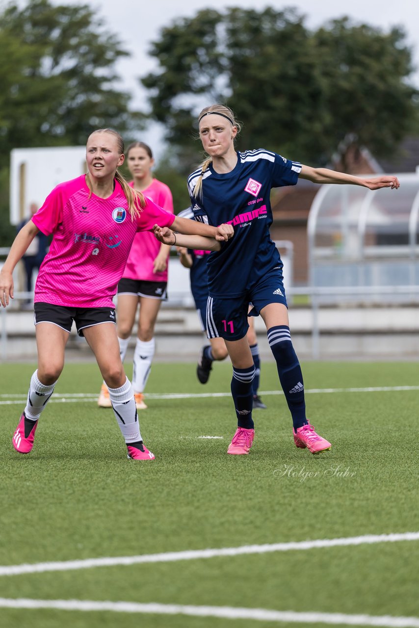 Bild 136 - wCJ Osterroenfelder TSV - VfL Pinneberg : Ergebnis: 0:15